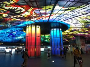 美麗島駅・光之穹頂の幻想的な光のショー【台湾・高雄観光】