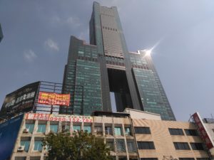 高雄８５ビルへの行き方（三多商圏・自強夜市）【台湾・高雄観光】