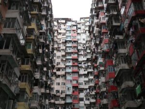 香港島クオーリーベイの益発大廈（モンスターマンション）への行き方